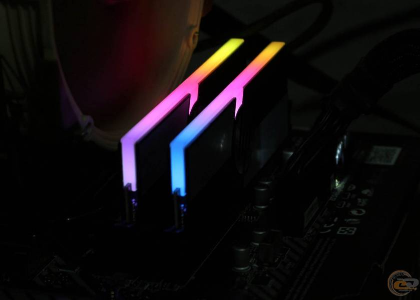 DDR4-3600 HP V10 RGB