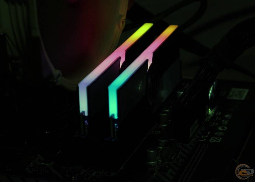 DDR4-3600 HP V10 RGB