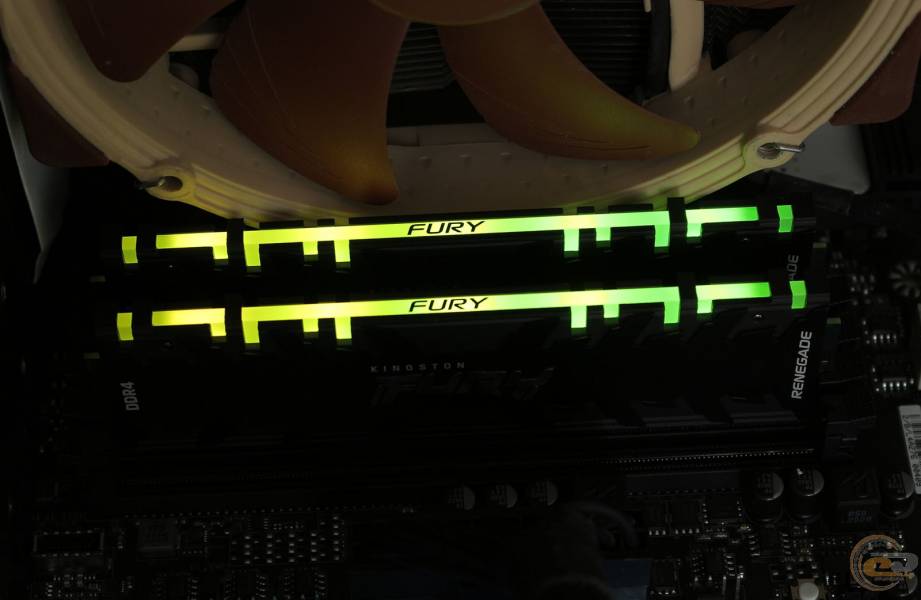 DDR4-3600 Kingston FURY Renegade RGB
