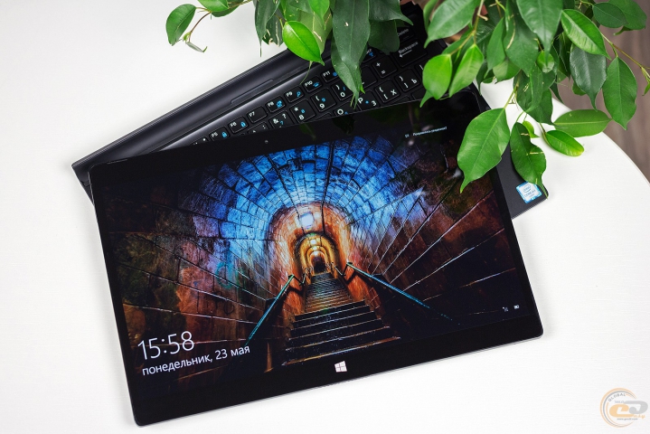 Dell XPS 12 9250 1