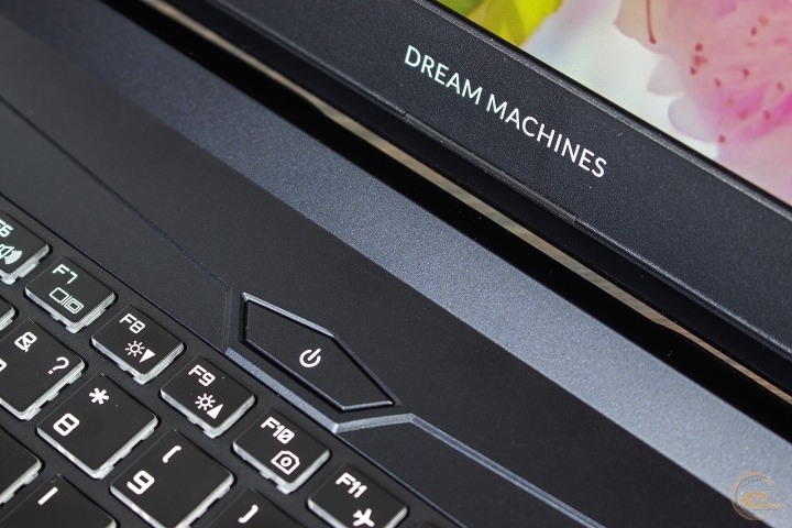 Dream Machines G1060-15UA32