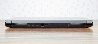 Dream Machines G1660Ti-15UA21-1