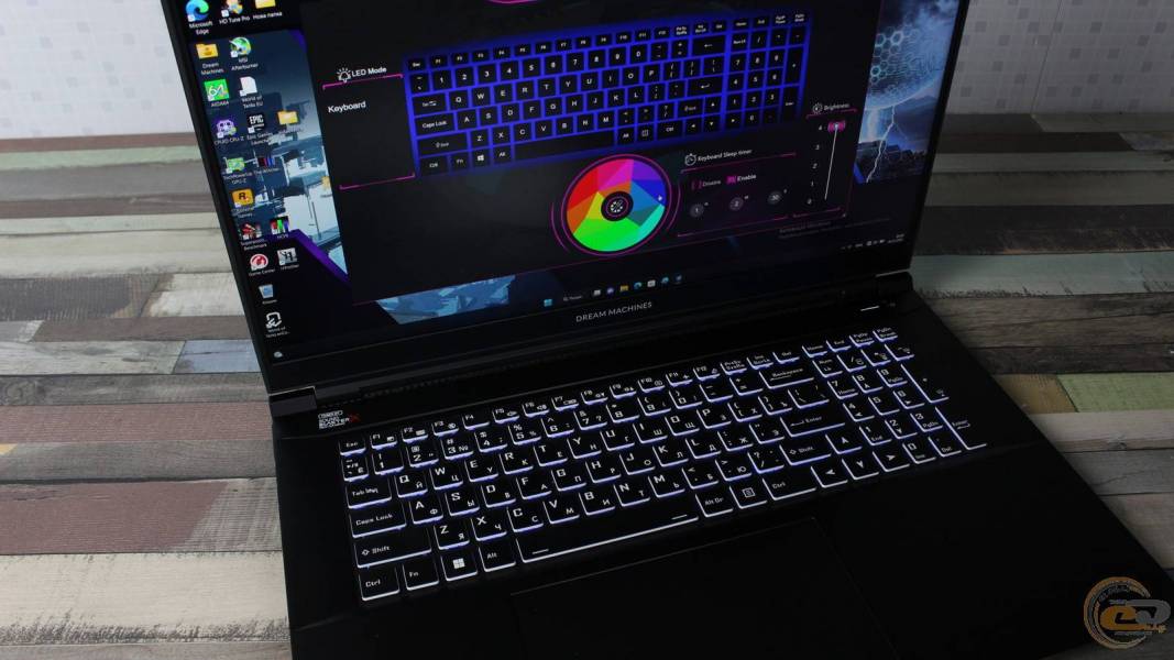 Dream Machines RS3080-17UA51_2