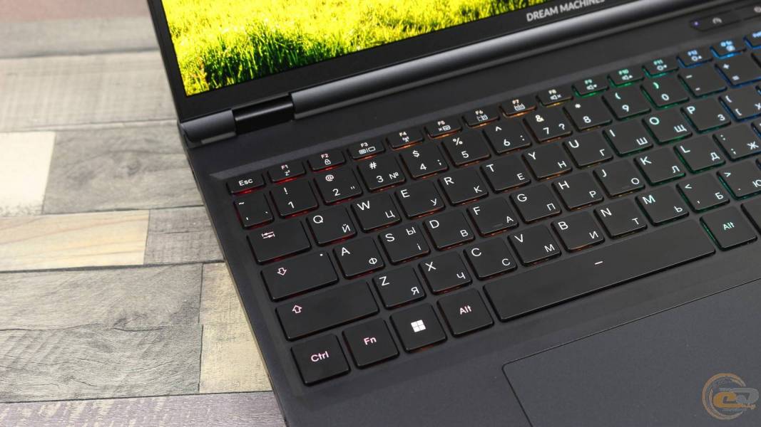 Dream Machines RX5090-16UA32-3