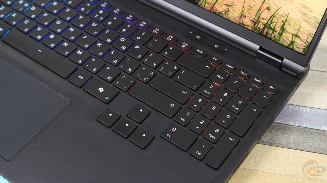 Dream Machines RX5090-16UA32-3