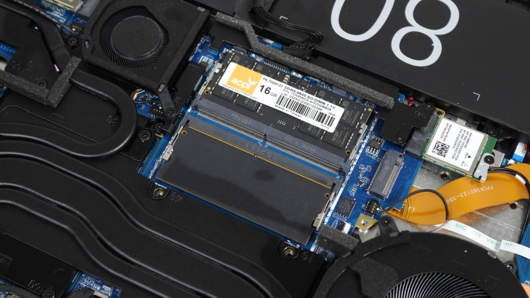 Dream Machines RX5090-16UA32-5