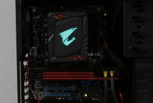 GIGABYTE AORUS ATC700-3