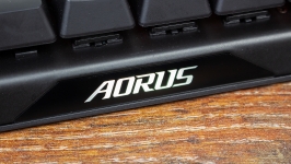 GIGABYTE AORUS K9 Optical-1