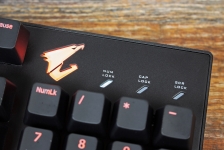 GIGABYTE AORUS K9 Optical-1