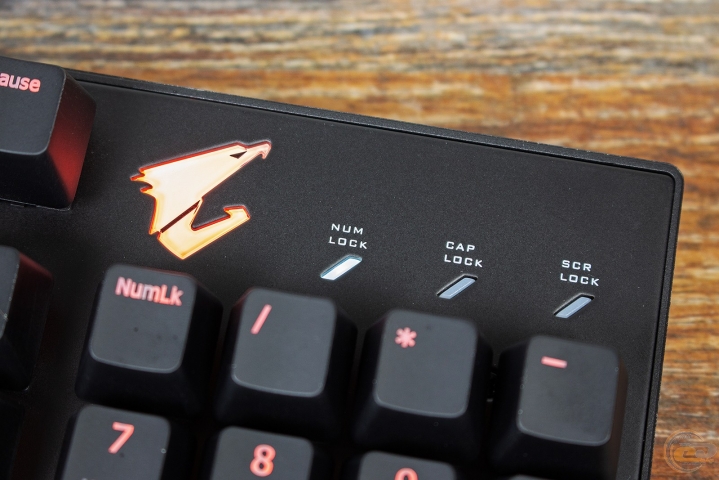 GIGABYTE AORUS K9 Optical-1