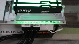 GIGABYTE B850M AORUS STEALTH ICE-2