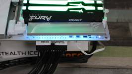 GIGABYTE B850M AORUS STEALTH ICE-2