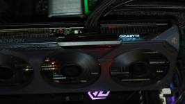GIGABYTE Radeon RX 9060 XT GAMING OC 16G-2
