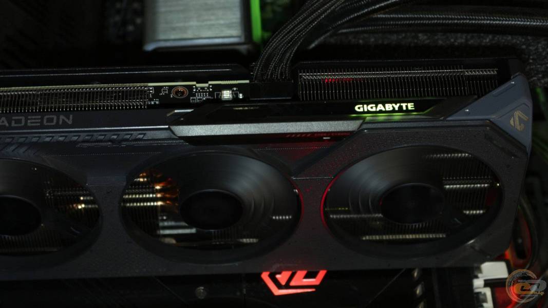 GIGABYTE Radeon RX 9060 XT GAMING OC 16G-2