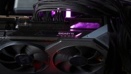 GIGABYTE Radeon RX 9070 XT GAMING OC 16G-2