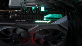 GIGABYTE Radeon RX 9070 XT GAMING OC 16G-2