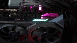 GIGABYTE Radeon RX 9070 XT GAMING OC 16G-2