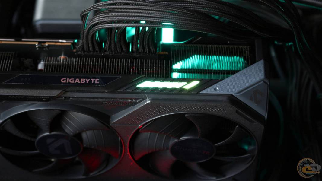 GIGABYTE Radeon RX 9070 XT GAMING OC 16G-2