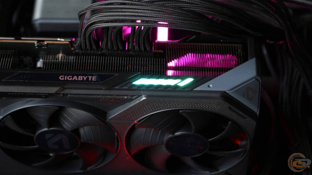 GIGABYTE Radeon RX 9070 XT GAMING OC 16G-2