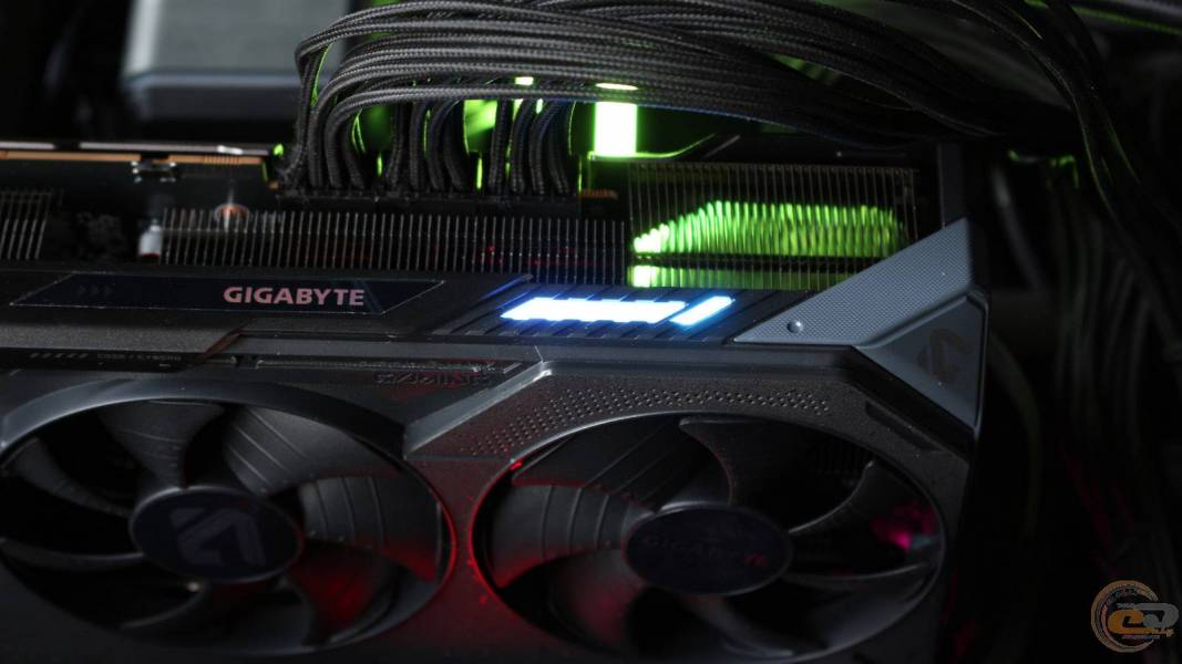 GIGABYTE Radeon RX 9070 XT GAMING OC 16G-2