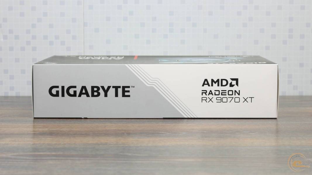 GIGABYTE Radeon RX 9070 XT GAMING OC ICE 16G-1