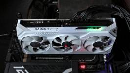 GIGABYTE Radeon RX 9070 XT GAMING OC ICE 16G-2