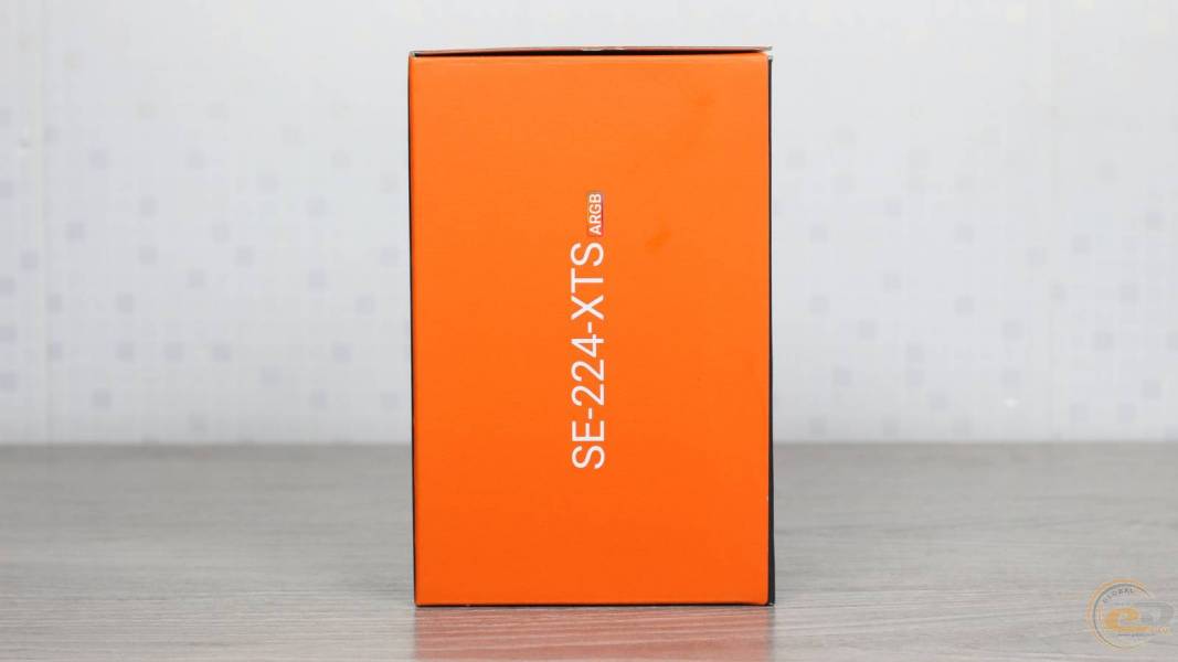 ID-COOLING SE-224-XTS ARGB-1