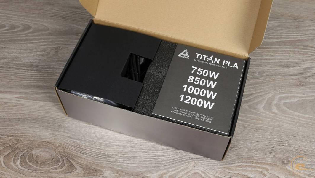 MONTECH TITAN PLA 1200W-1