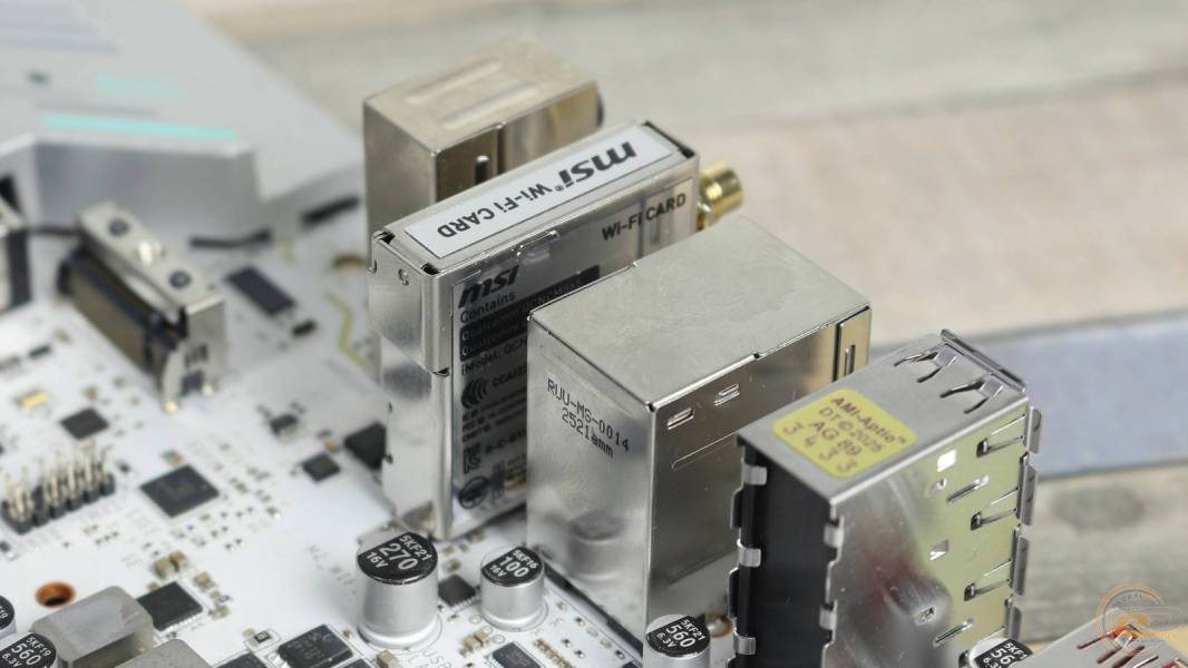 MSI B850 GAMING PLUS WIFI PZ-3