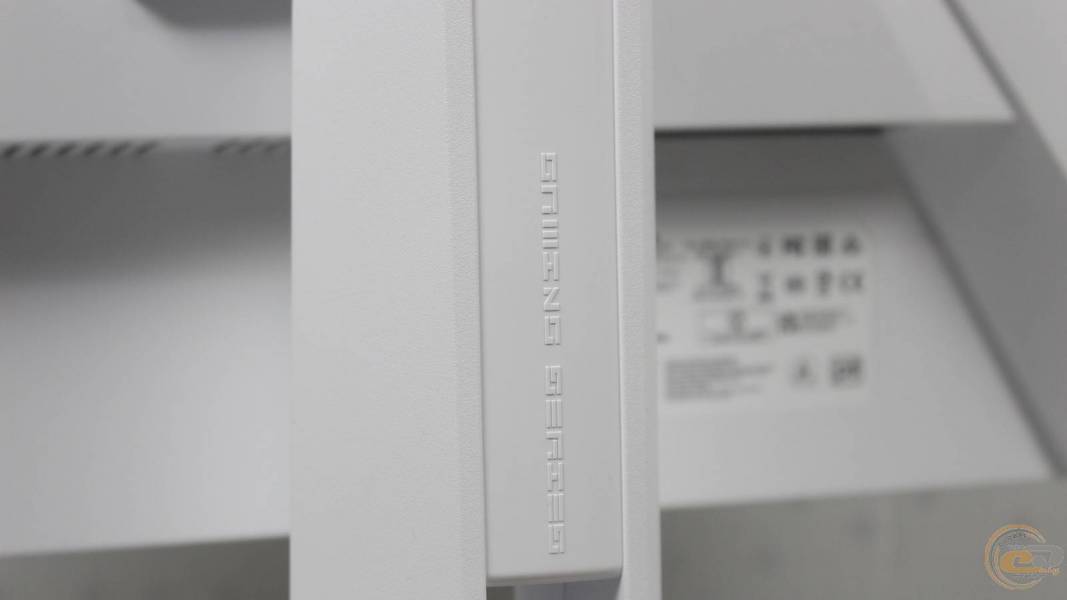 MSI MAG 274QRFW E20-4