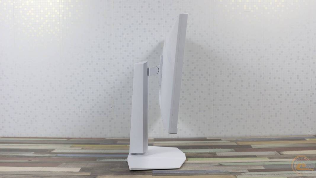 MSI MAG 274QRFW E20-5