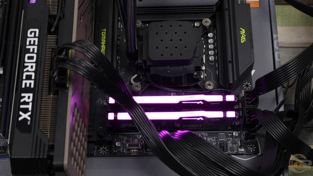 MSI MAG B860 TOMAHAWK WIFI-2