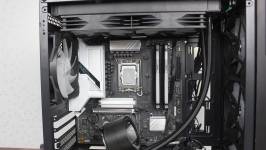 MSI MAG FORGE M110R AIRFLOW-11