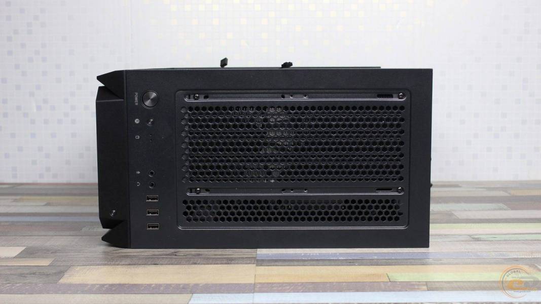 MSI MAG FORGE M110R AIRFLOW-11