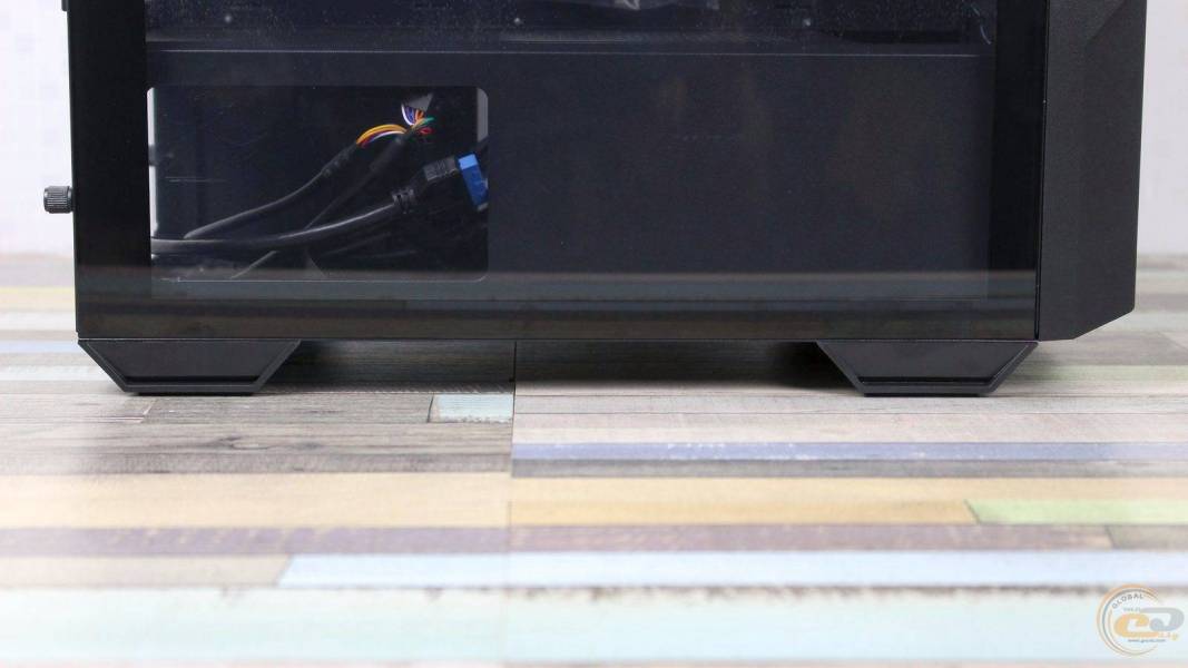 MSI MAG FORGE M110R AIRFLOW-4