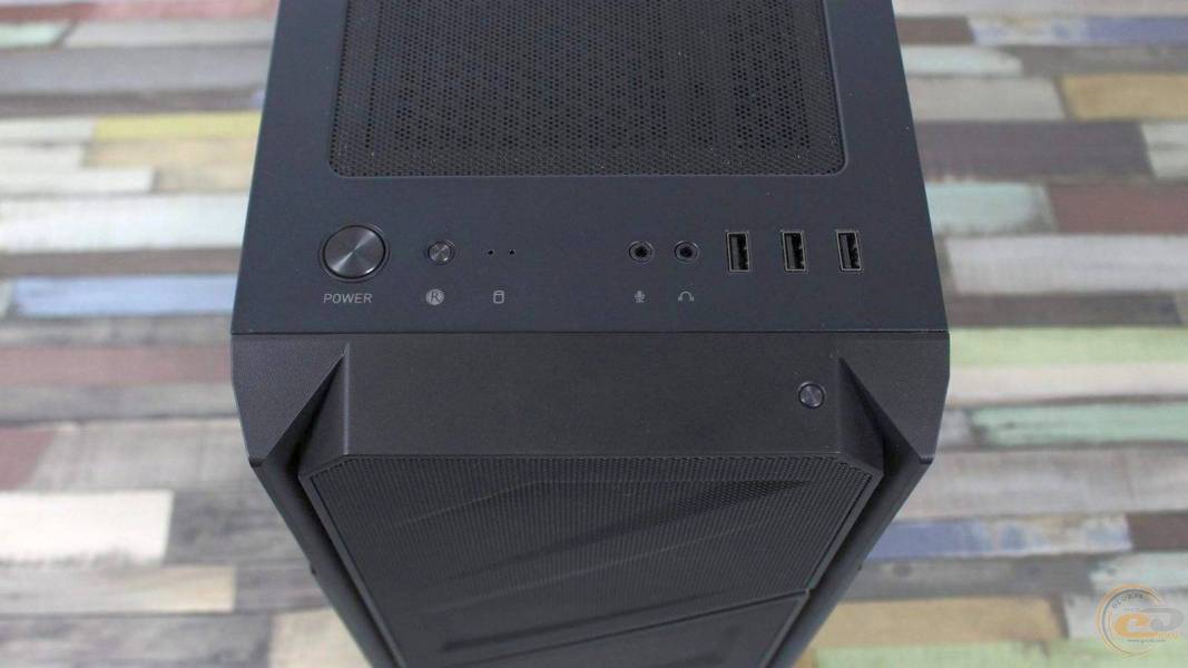 MSI MAG FORGE M110R AIRFLOW-6
