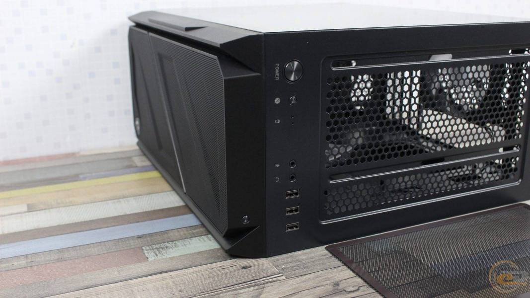 MSI MAG FORGE M110R AIRFLOW-6