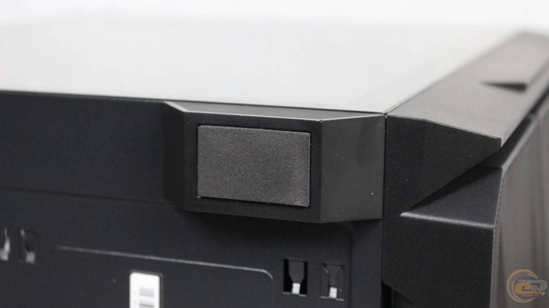 MSI MAG FORGE M110R AIRFLOW-8