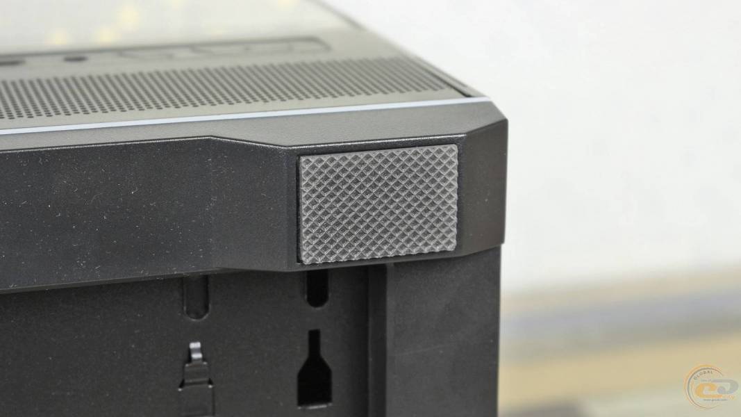 MSI MAG PANO 110R PZ-4