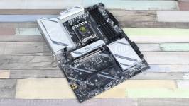 MSI MAG X870E GAMING MAX WIFI-6