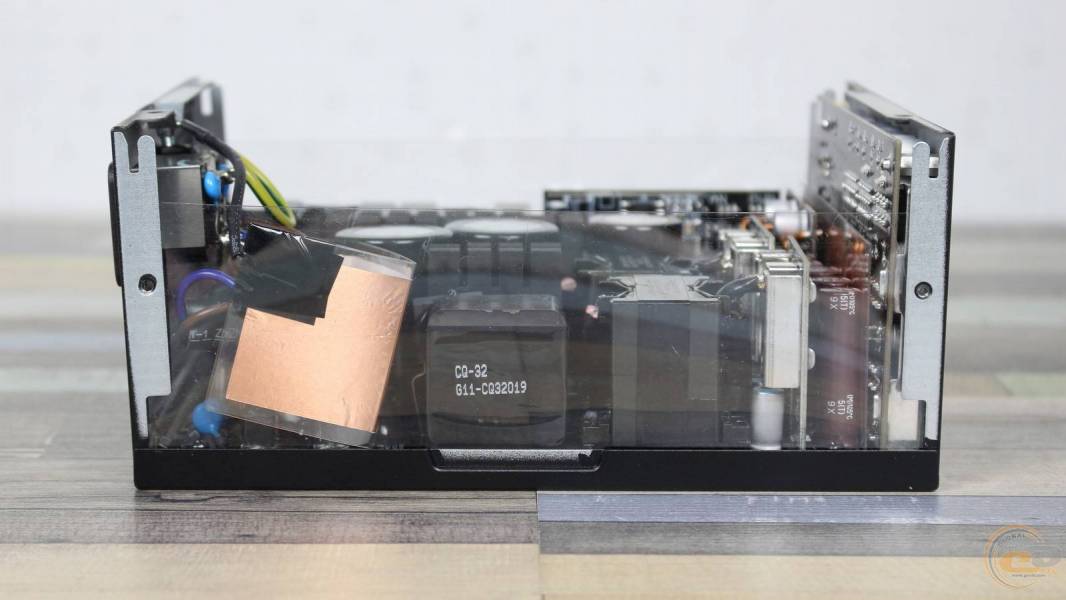 MSI MPG Ai1300TS PCIE5-2