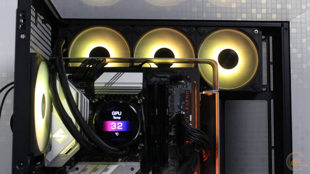 MSI MPG CORELIQUID P13 360-4