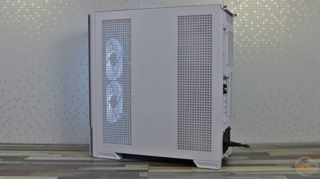 MSI MPG VELOX 300R AIRFLOW PZ-11