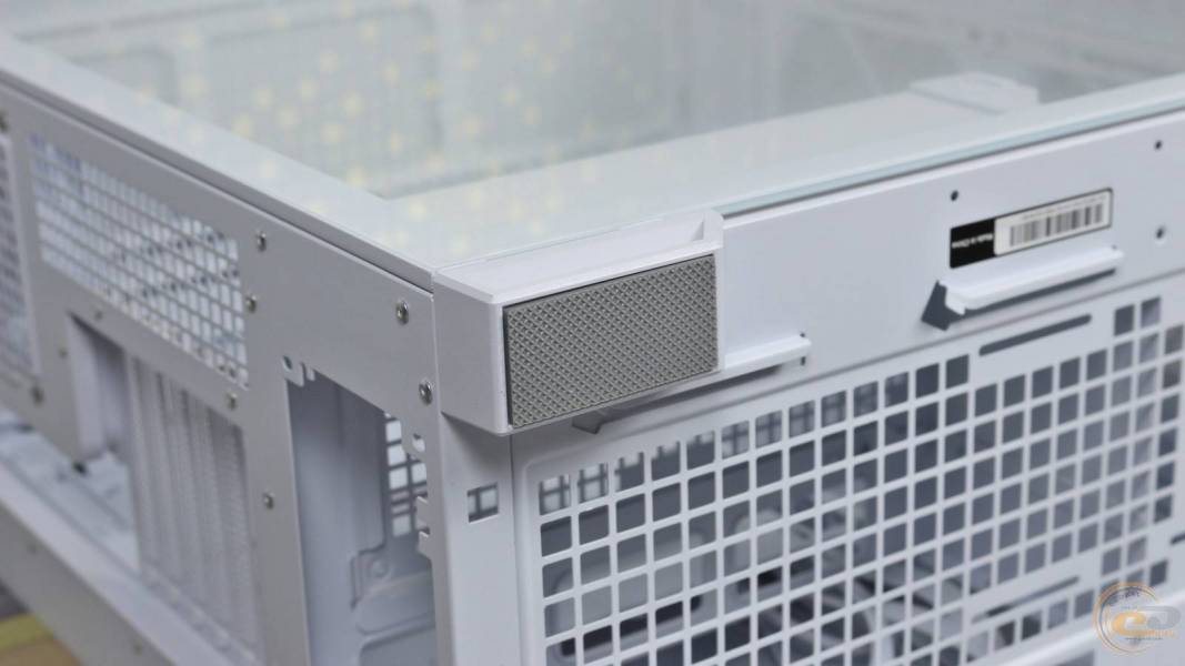 MSI MPG VELOX 300R AIRFLOW PZ-4