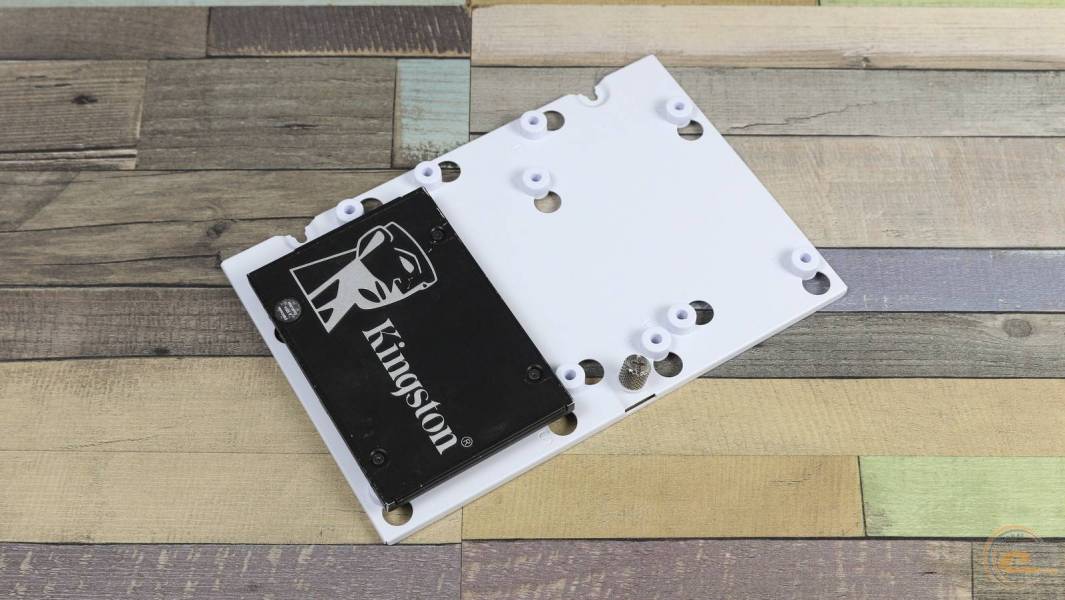 MSI MPG VELOX 300R AIRFLOW PZ-7