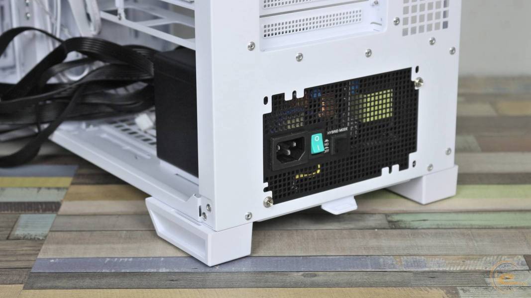 MSI MPG VELOX 300R AIRFLOW PZ-8