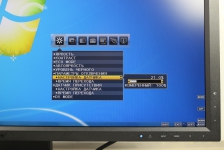 NEC MultiSync EA275UHD 1