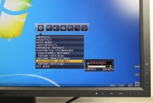 NEC MultiSync EA275UHD 1