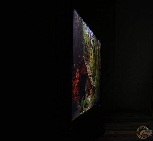 NEC MultiSync EA275UHD 2