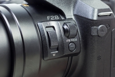 Panasonic LUMIX DMC-FZ300 1